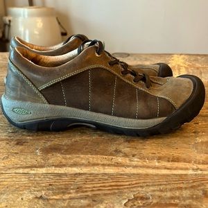 KEEN Women's Presidio Casual, Perfect For Outdoor Adventures Brown/Black Sz:10